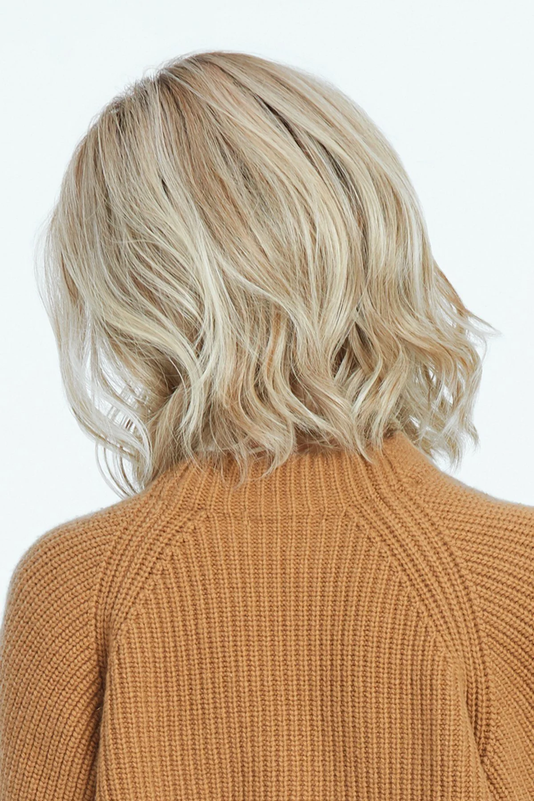 Raquel Welch Simmer Wig